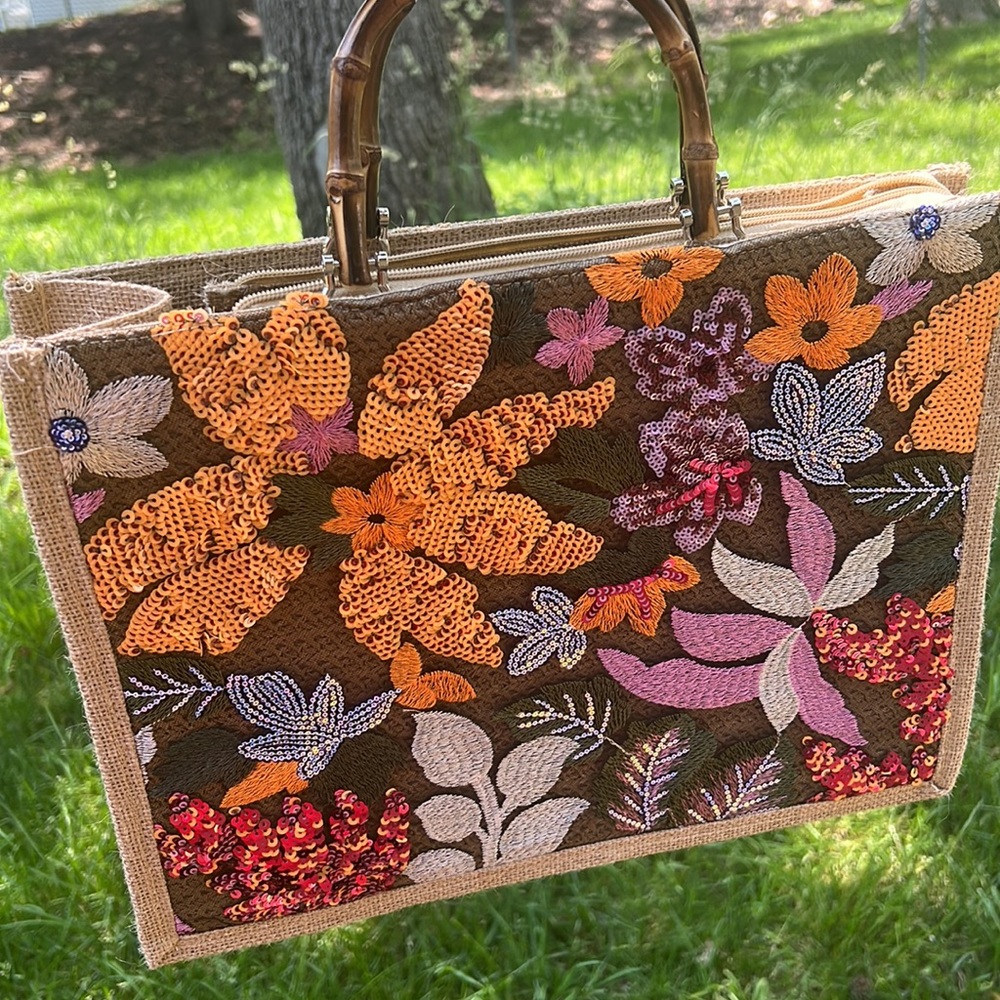 New Sequin Floral Tropical Zipper Purse Medium Handbag